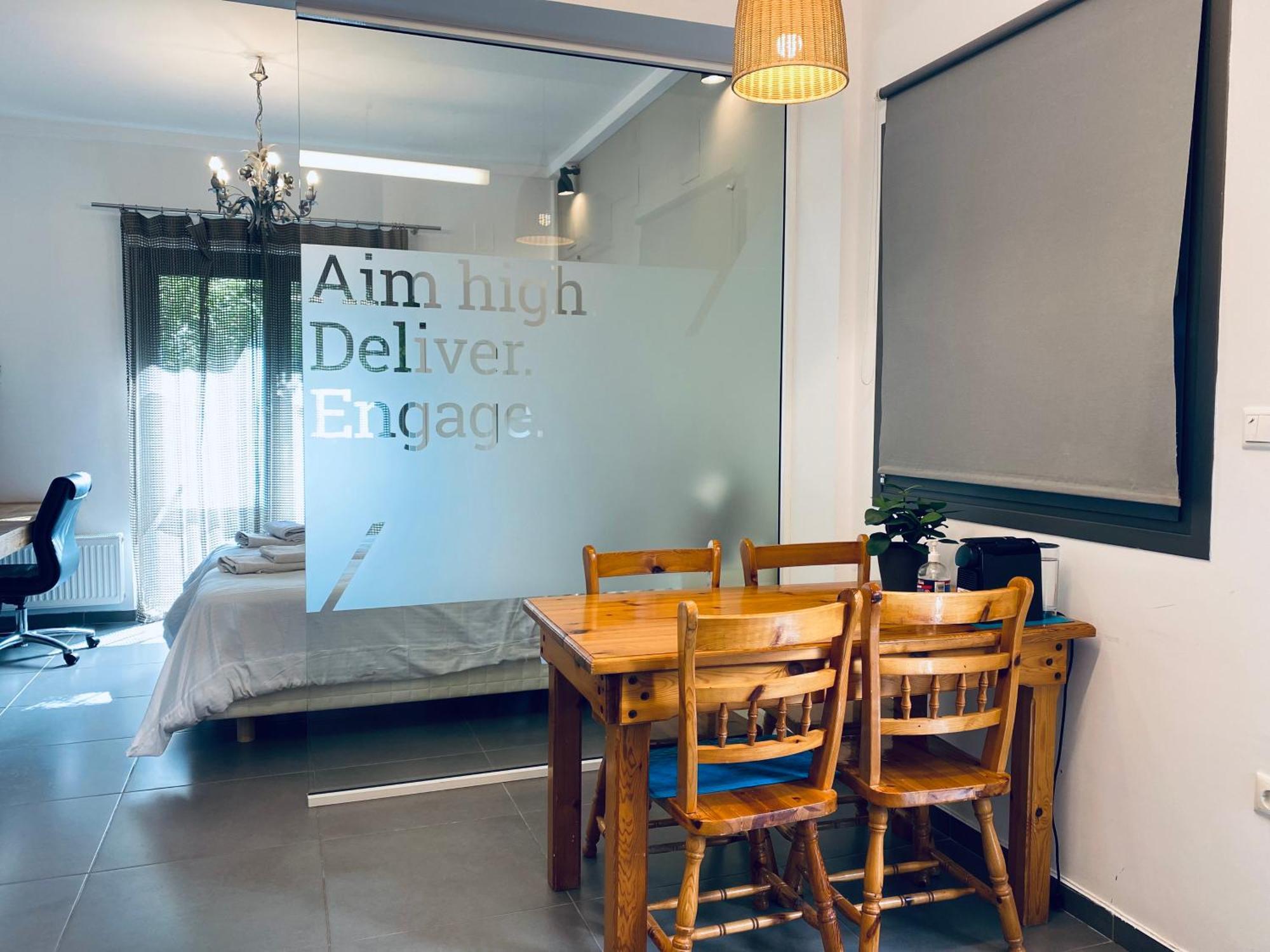 Small Gem Studio Athens, Next To Metro Nomismatokopeio Buitenkant foto